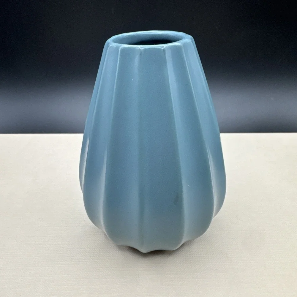 Anthropologie Vase‎ Matte Blue Ribbed Small Bud Flower w Tag Modern Coastal